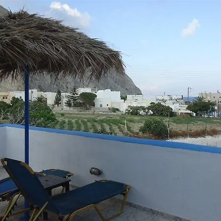 Halaris * Perissa (Santorini)